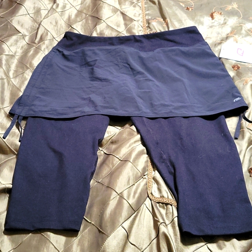 Sassy Wall run skirt legging combination size M